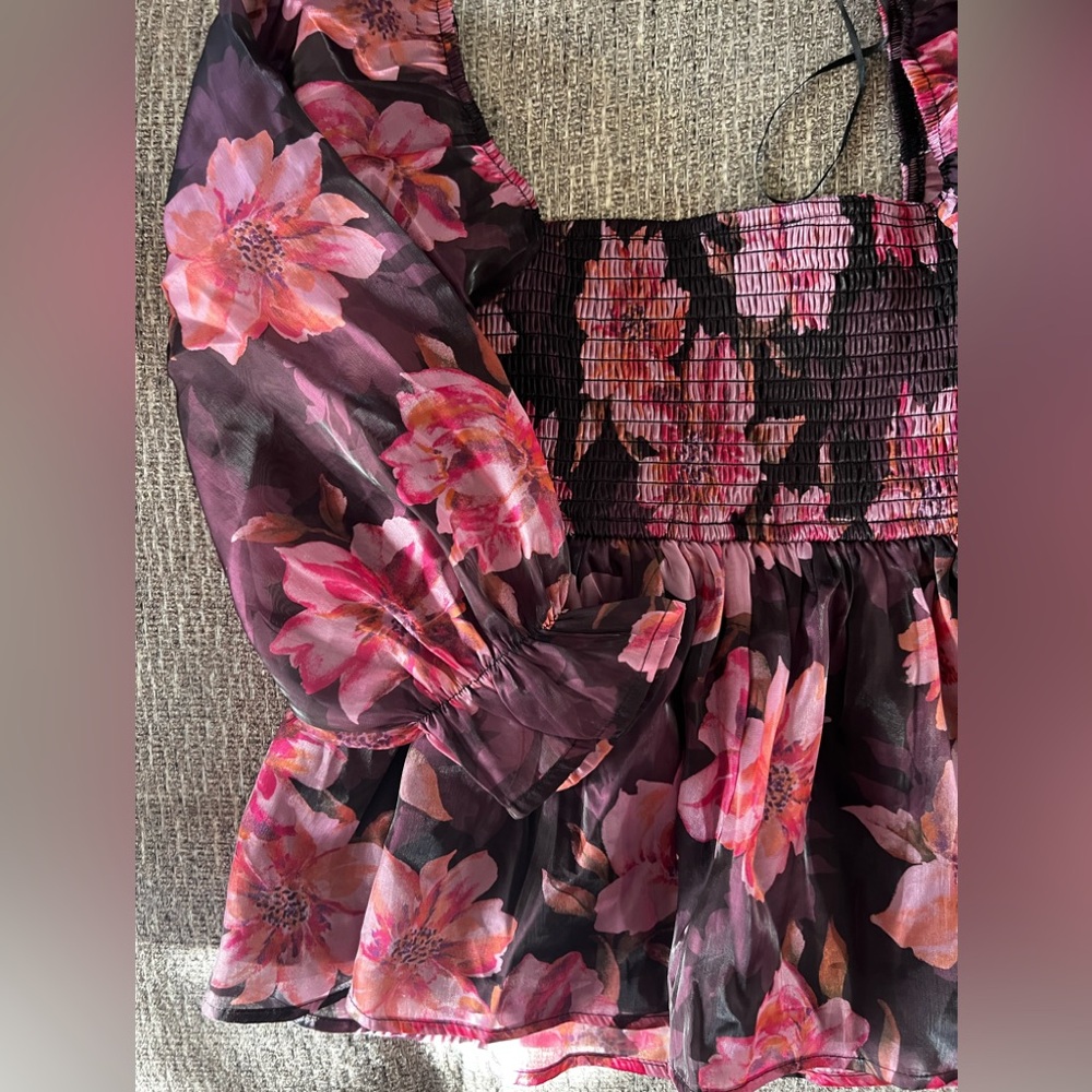 Floral blouse - Picture 2 of 8